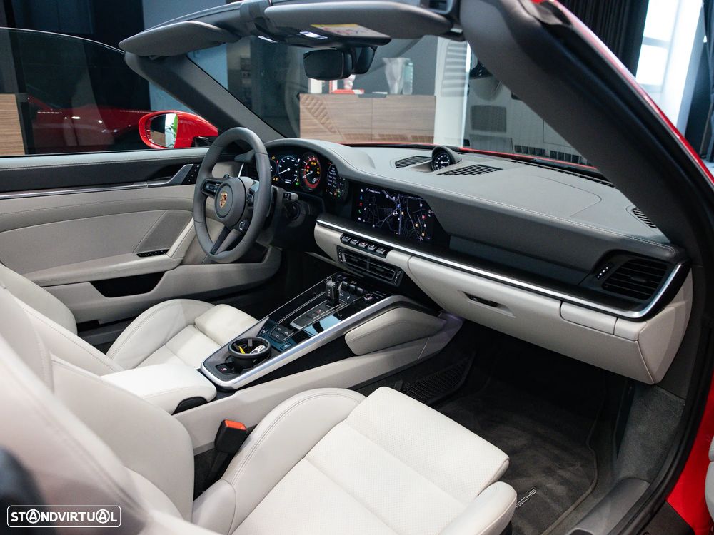 Porsche 911 (992) Carrera 4S PDK - 55