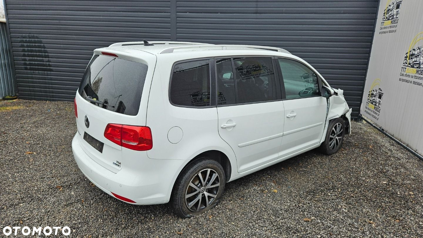Volkswagen Touran - 26