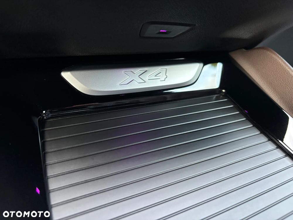 BMW X4 xDrive20d Edycja M Sport - 32
