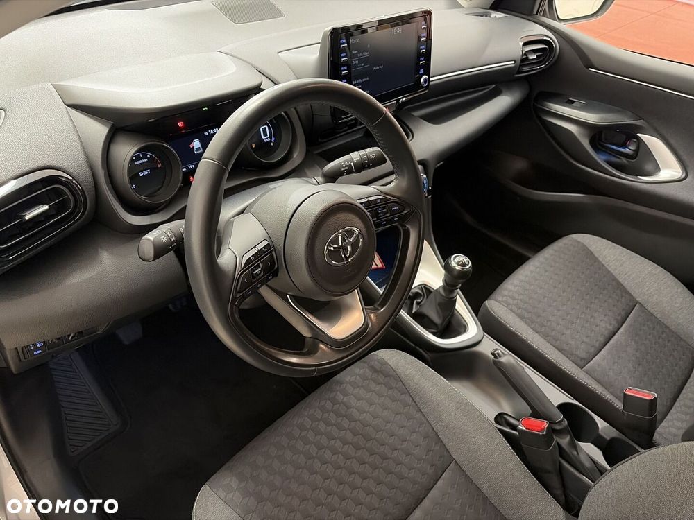 Toyota Yaris - 11