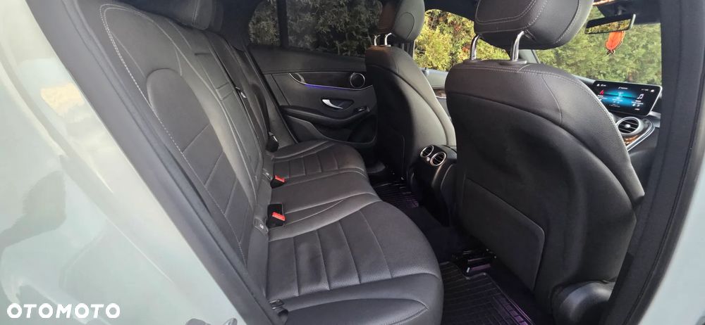 Mercedes-Benz GLC 220 d 4Matic 9G-TRONIC AMG Line - 35