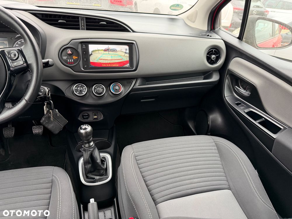 Toyota Yaris 1.5 Active - 10