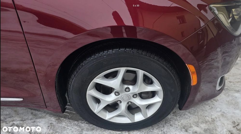 Chrysler Pacifica - 6