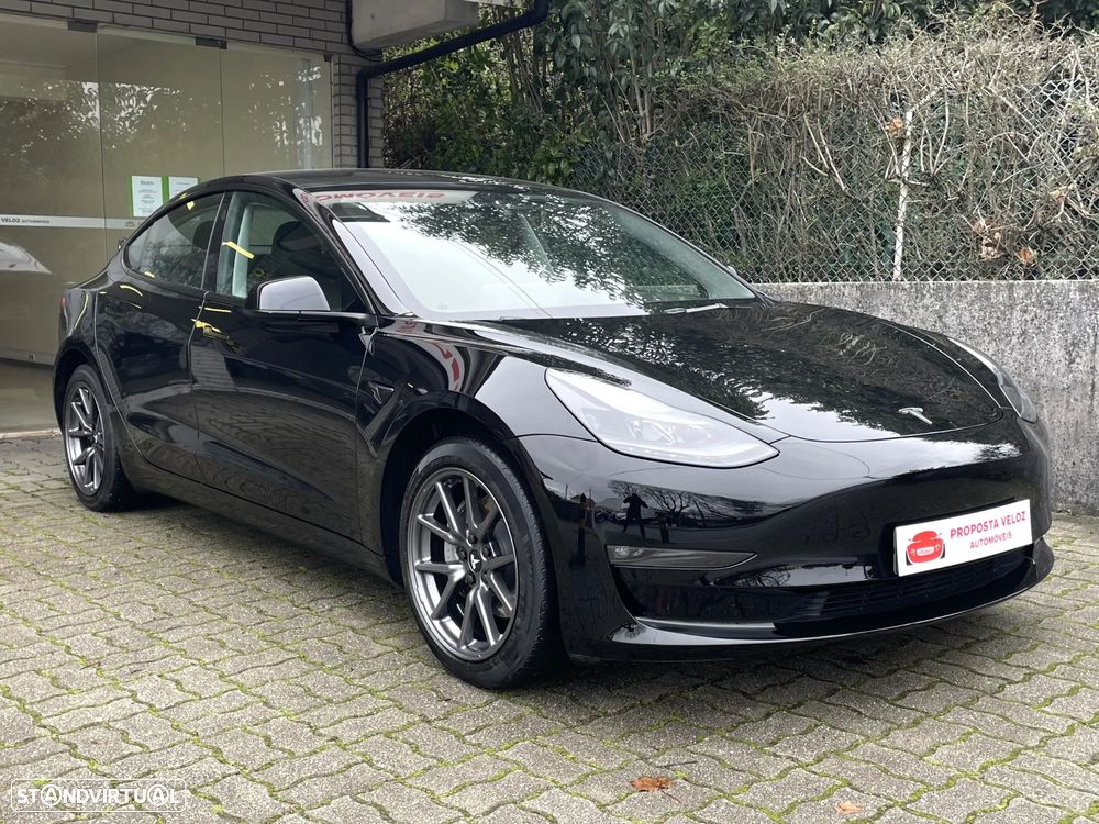 Tesla Model 3 Long Range Tração Traseira - 3