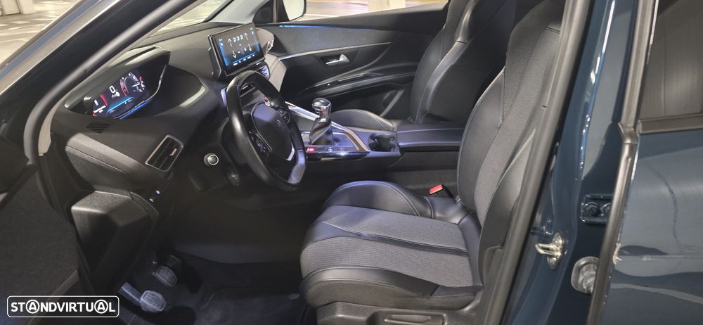 Peugeot 5008 1.2 PureTech Allure Pack - 3