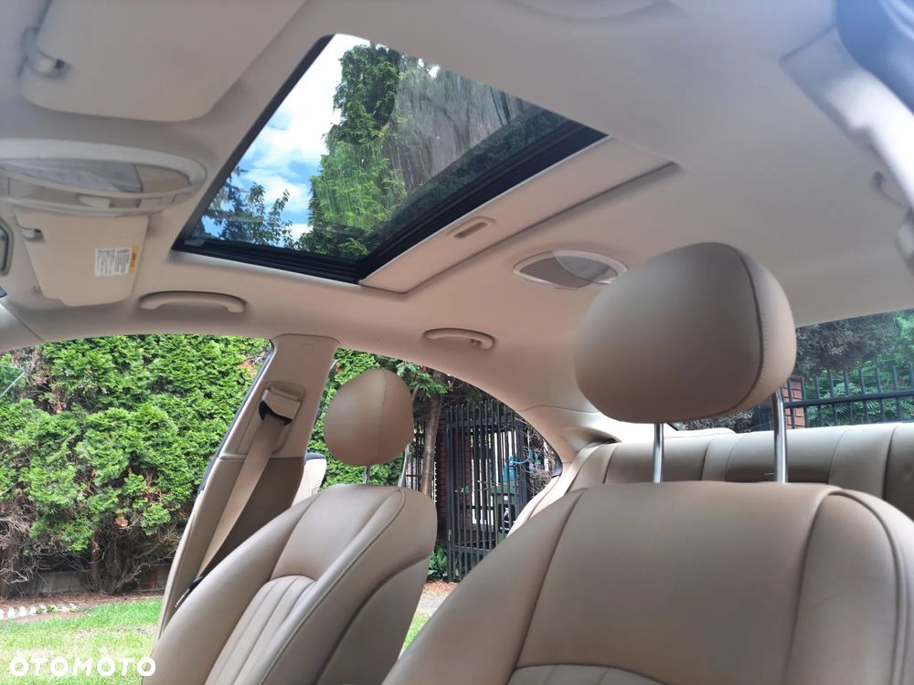 Mercedes-Benz CLS - 25