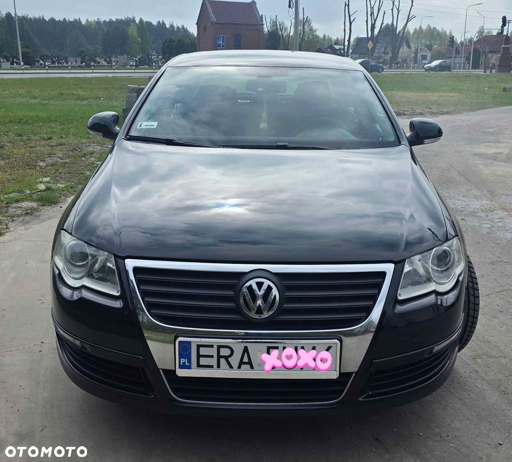 Volkswagen Passat 1.9 TDI Individual - 10