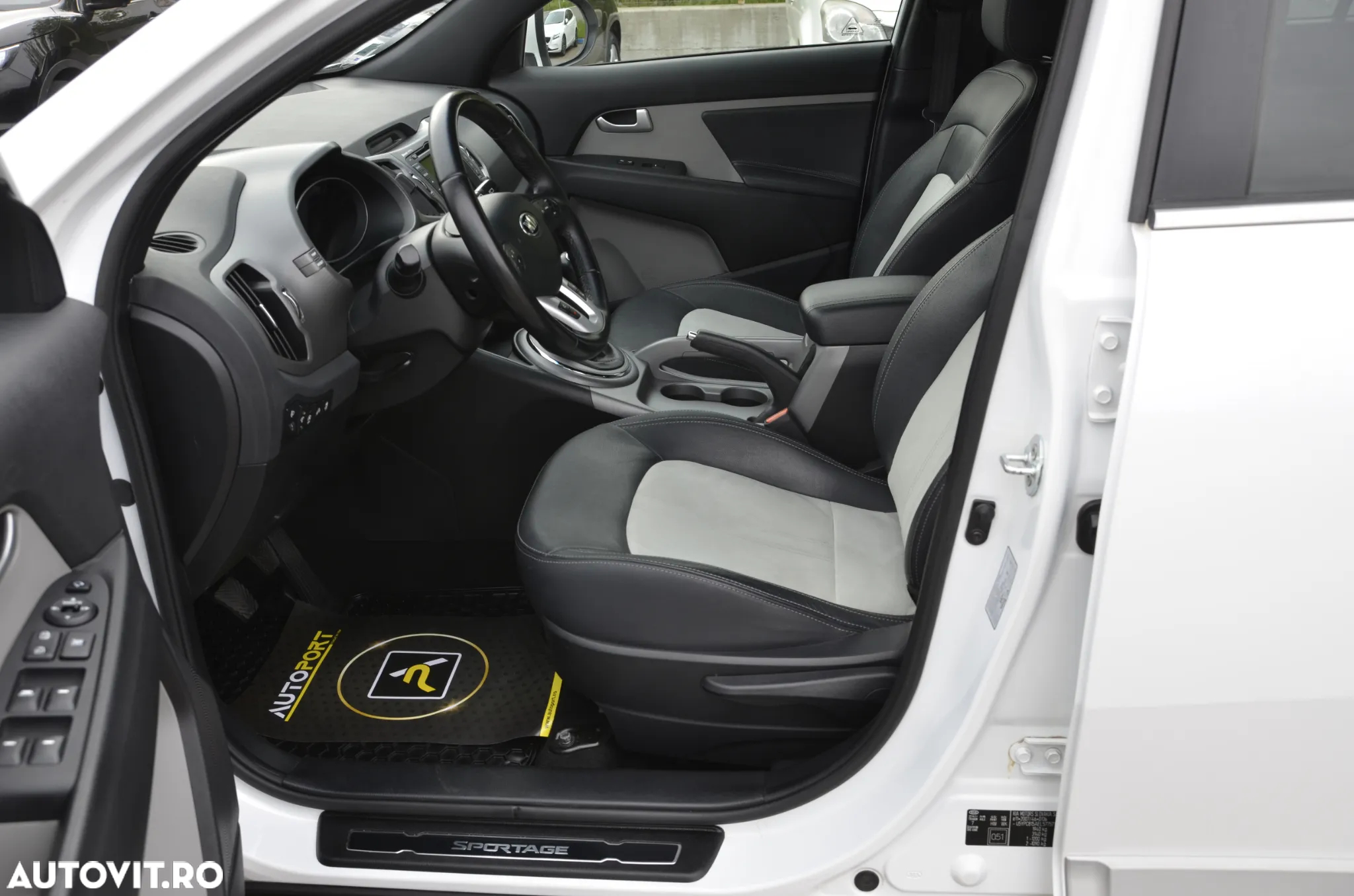 Kia Sportage 1.7 CRDI 2WD ISG Attract - 14