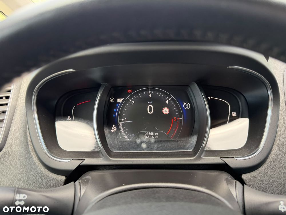 Renault Scenic - 22