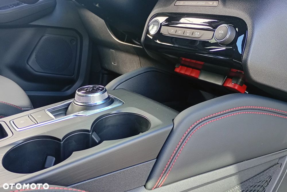 Ford Kuga 2.5 FHEV FWD ST-Line X eCVT - 19