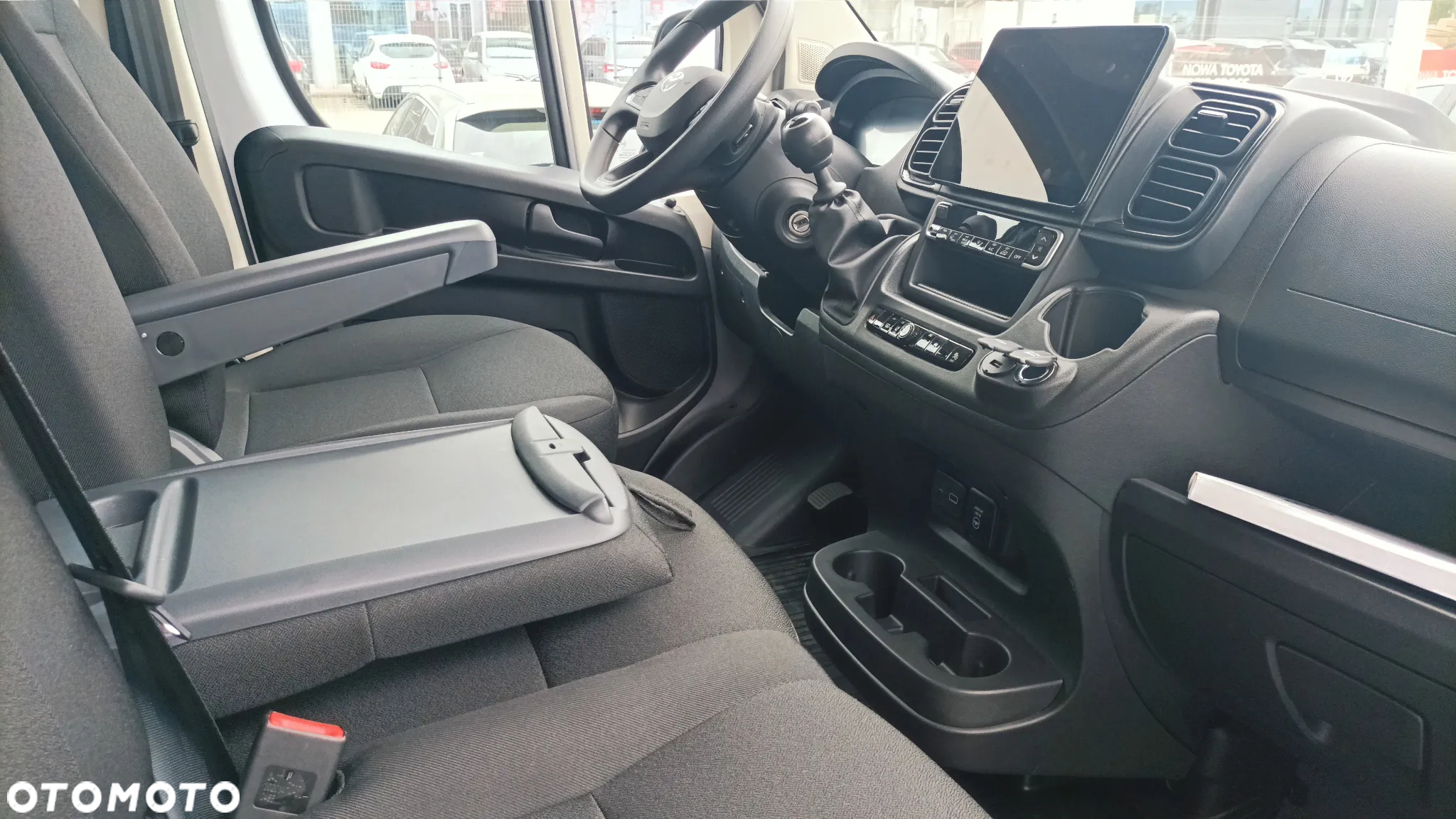 Toyota Proace MAX - 16