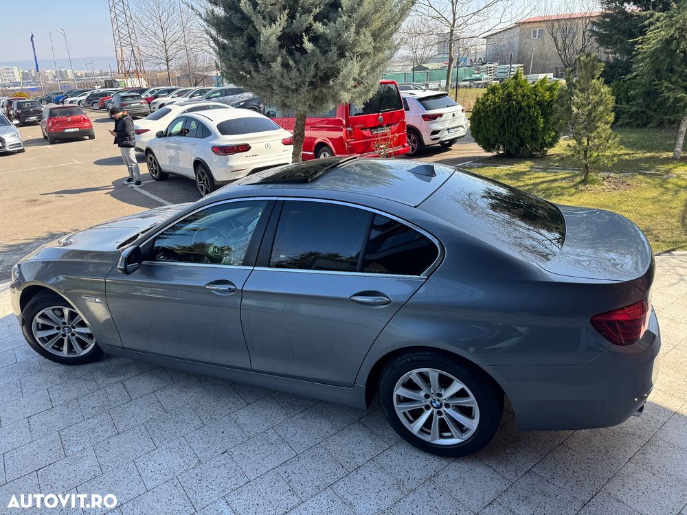 BMW Seria 5 520d Aut. Luxury Line - 15