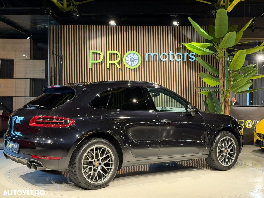 Porsche Macan Standard - 17