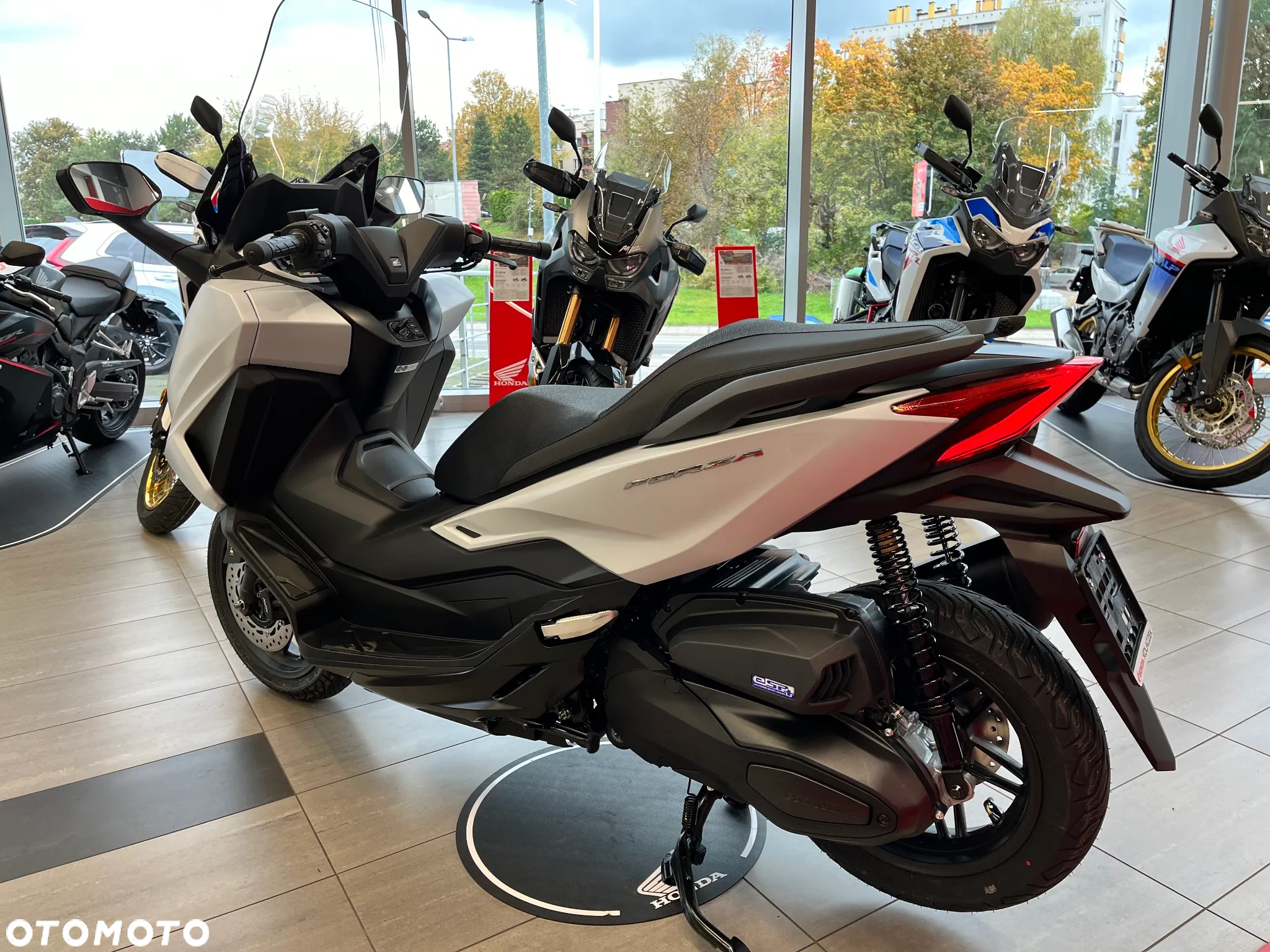 Honda NSS - 5