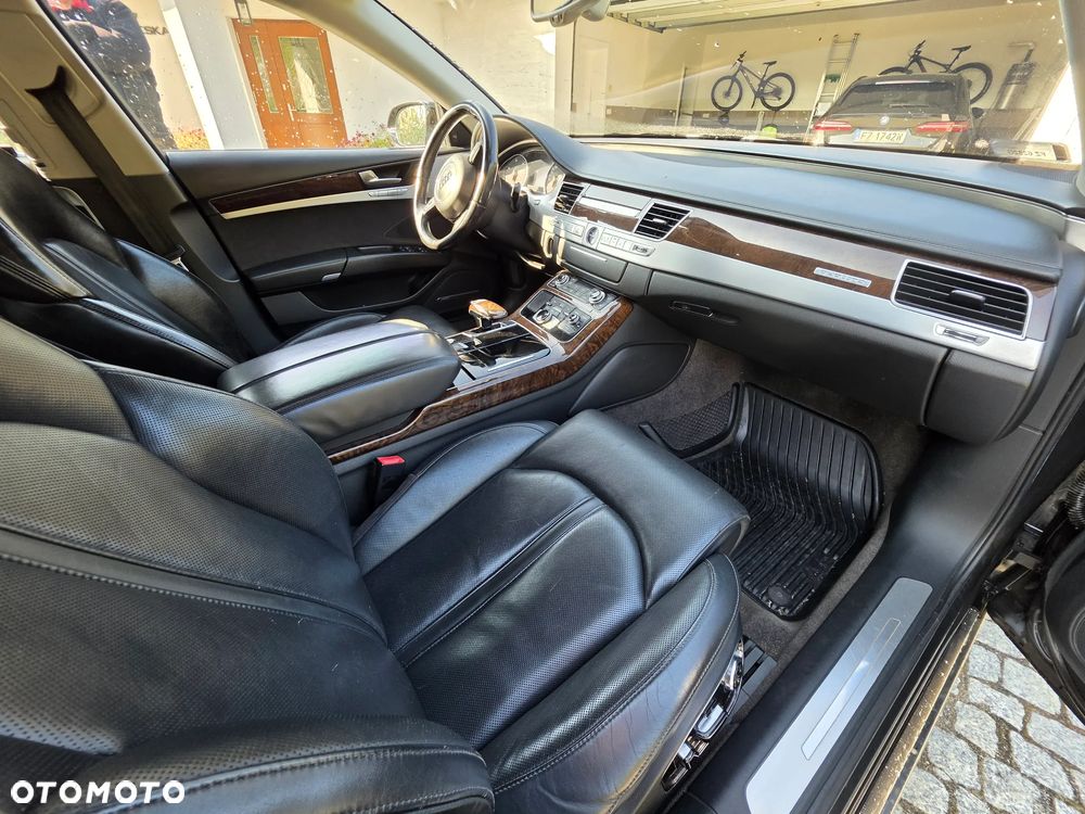 Audi A8 - 10