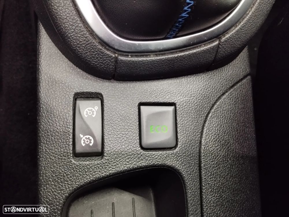 Renault Clio Sport Tourer 1.5 dCi GT Line - 32