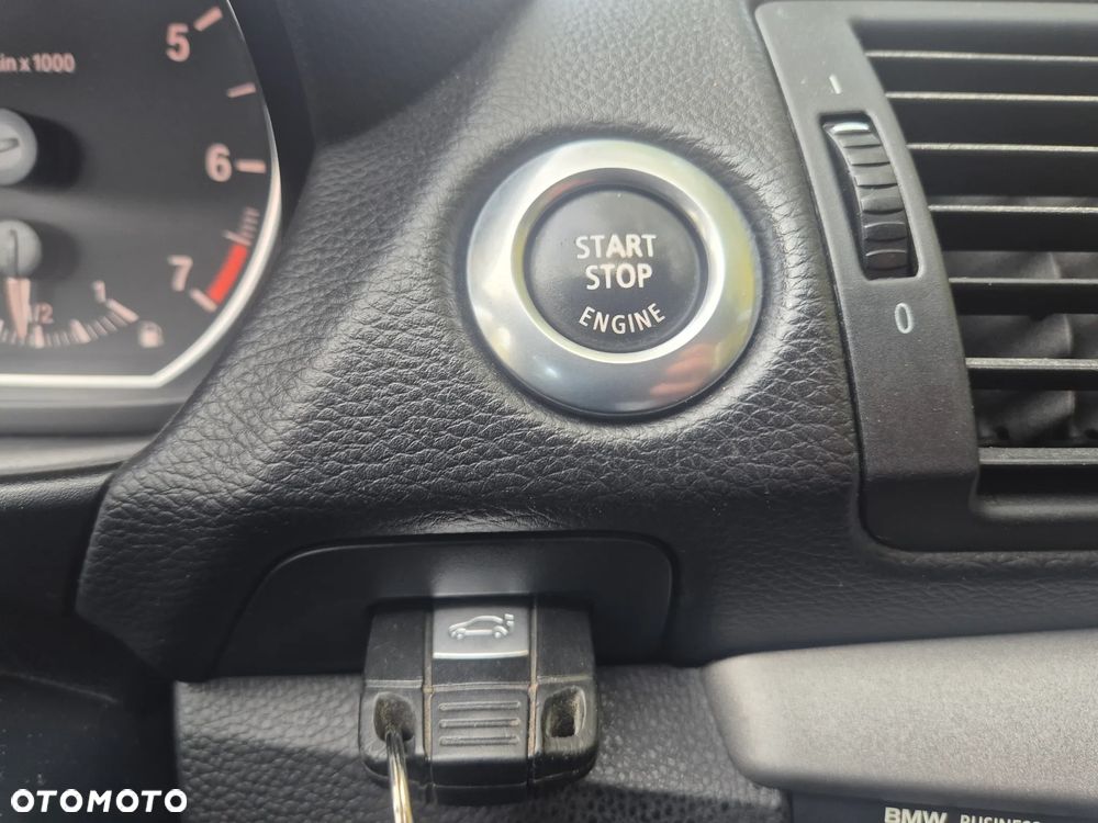 BMW Seria 1 116i - 16