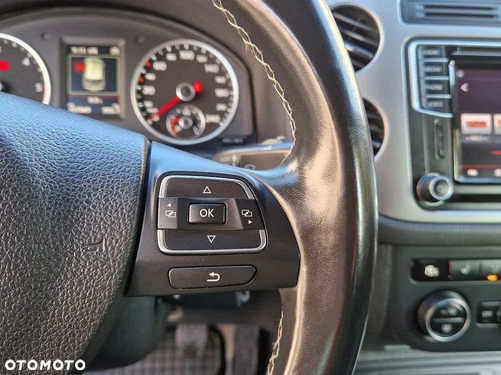 Volkswagen Tiguan 2.0 TDI SCR BlueMotion Technology Lounge Sport & Style - 18