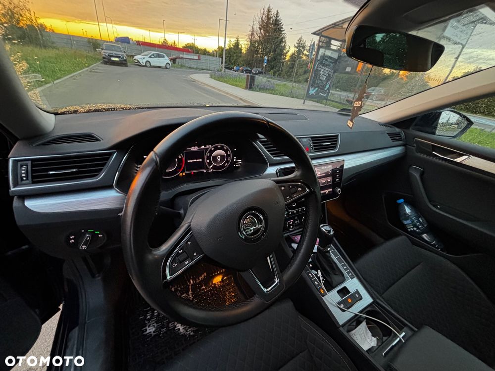 Skoda Superb 2.0 TSI Ambition DSG - 11