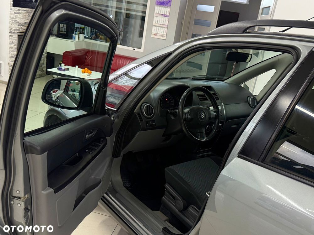 Suzuki SX4 - 23