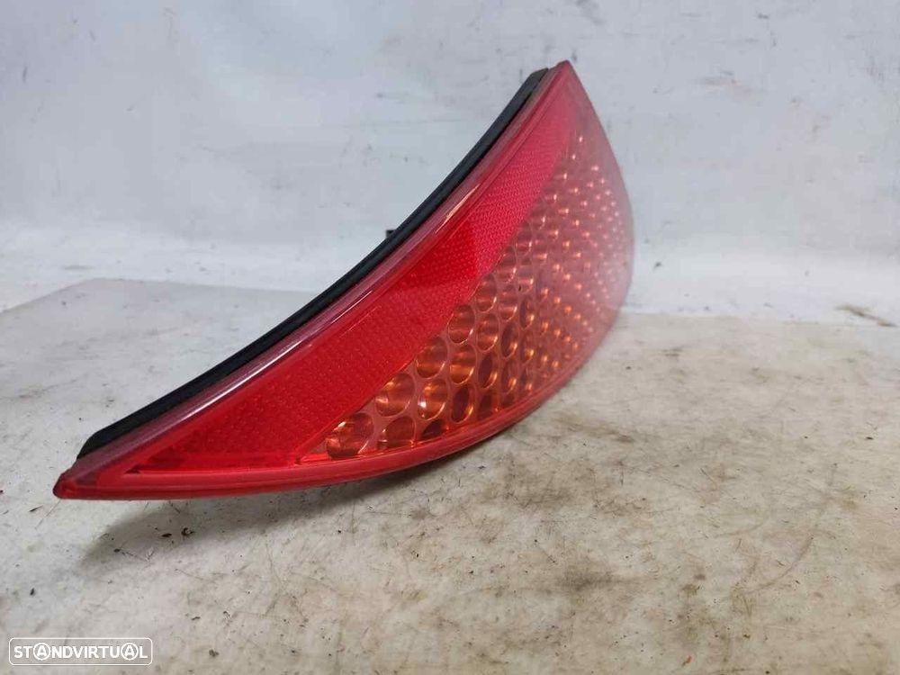 FAROLIM TRASEIRO DIREITO INTERIOR PEUGEOT 307 CC 2005 - 2