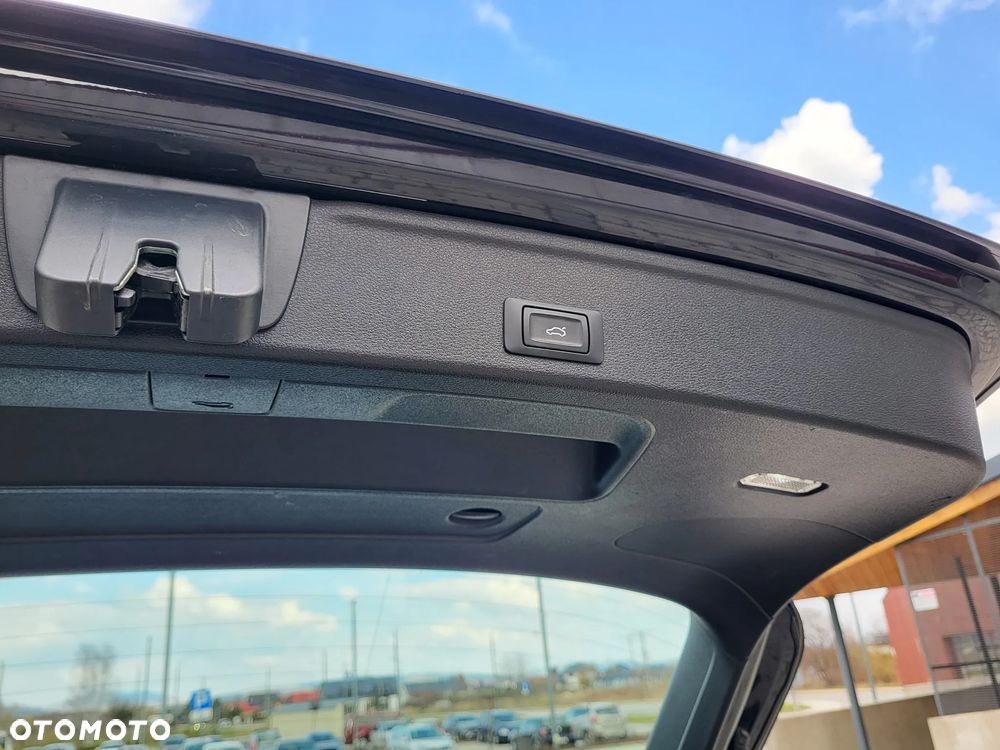 Audi A4 Avant 40 TDI quattro S tronic - 39