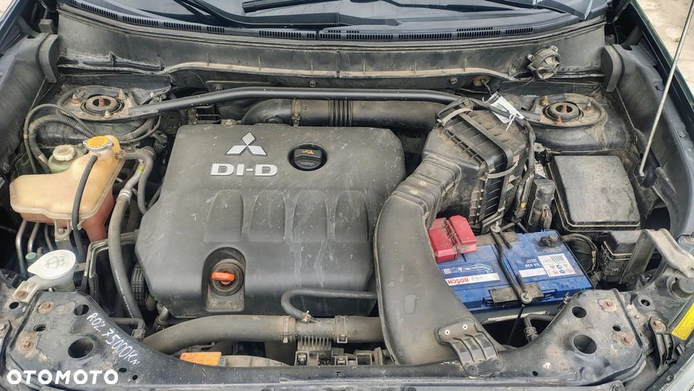 Mitsubishi Outlander 2.0 DID Intense + - 14