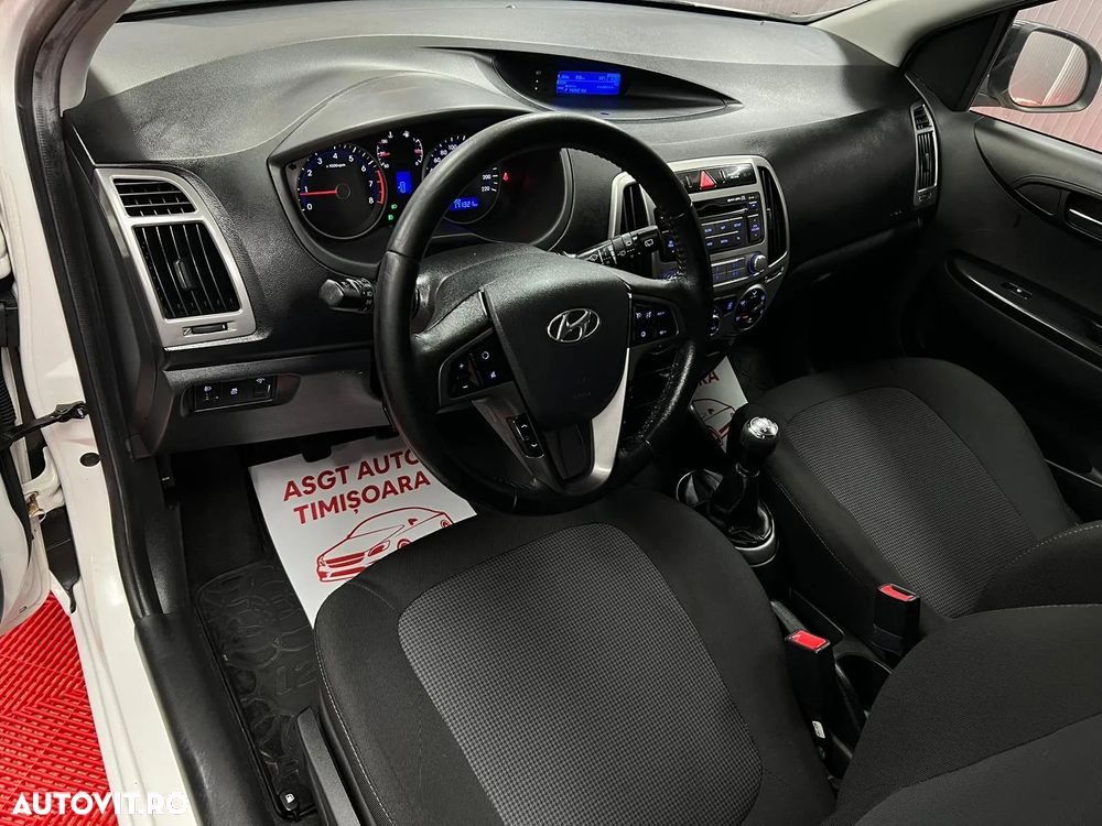 Hyundai i20 - 14
