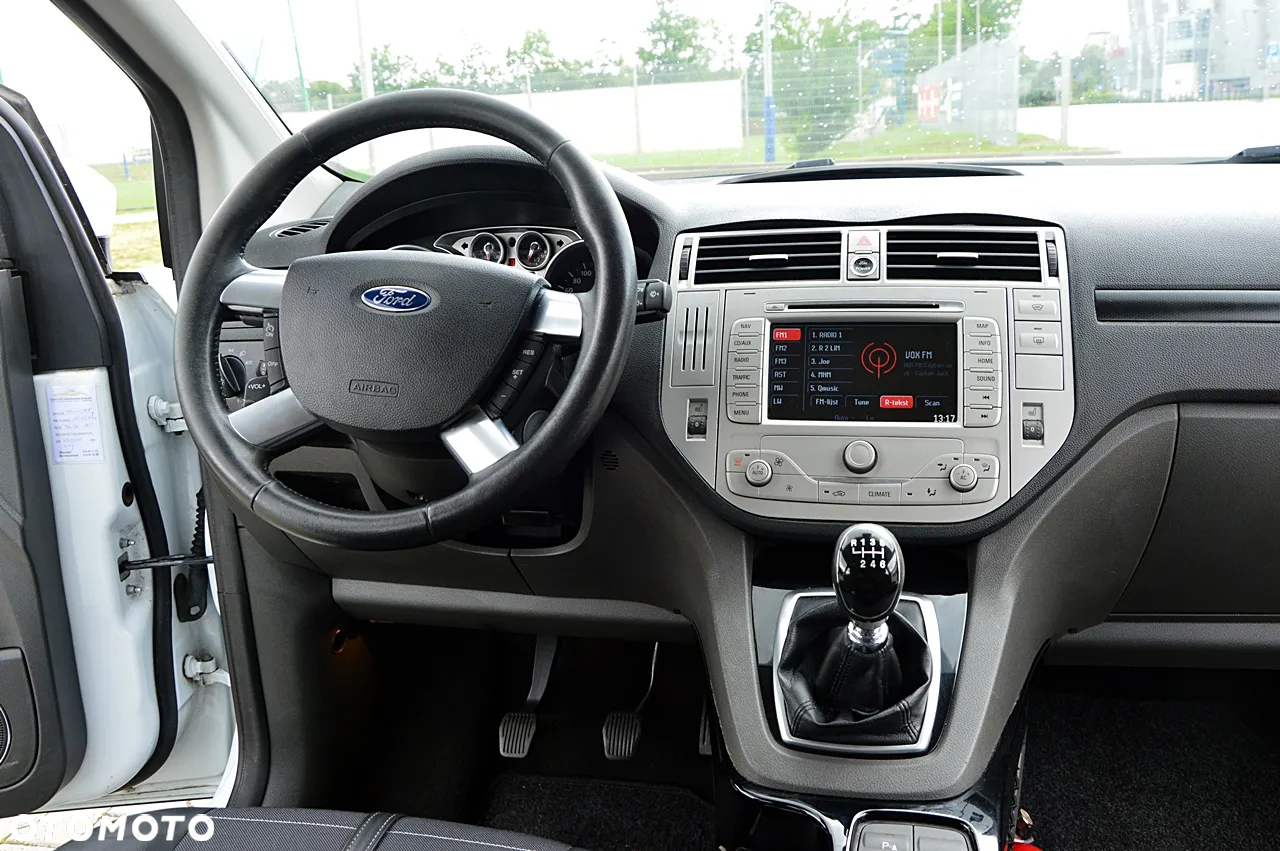 Ford Kuga 2.0 TDCi Titanium - 25