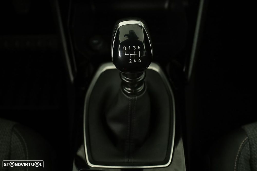 Peugeot 2008 1.2 PureTech Allure - 14