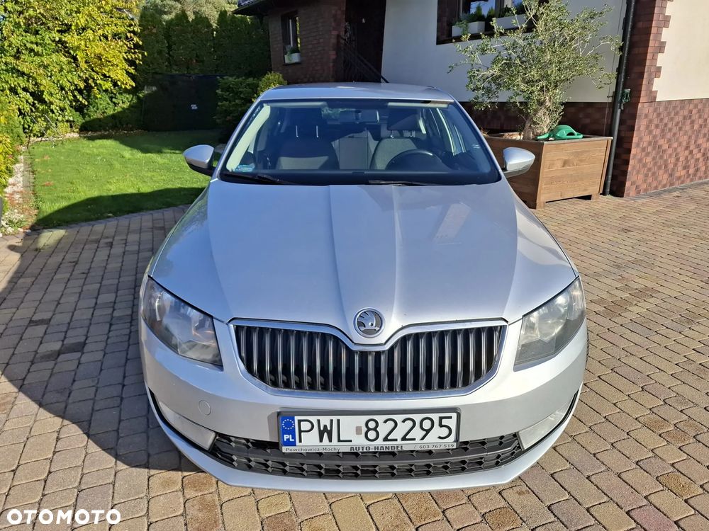 Skoda Octavia 2.0 TDI DSG Ambition - 4