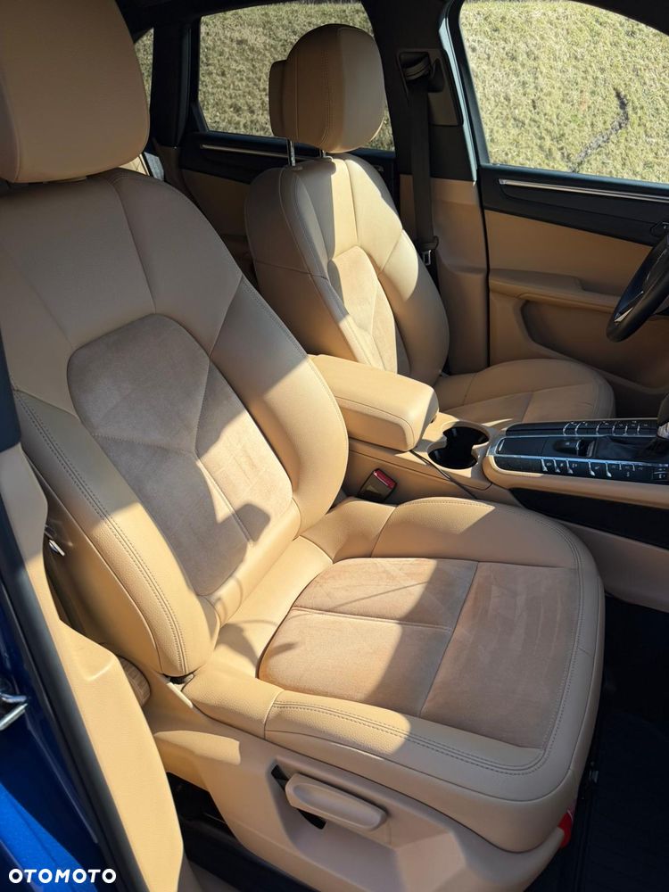 Porsche Macan Standard - 8