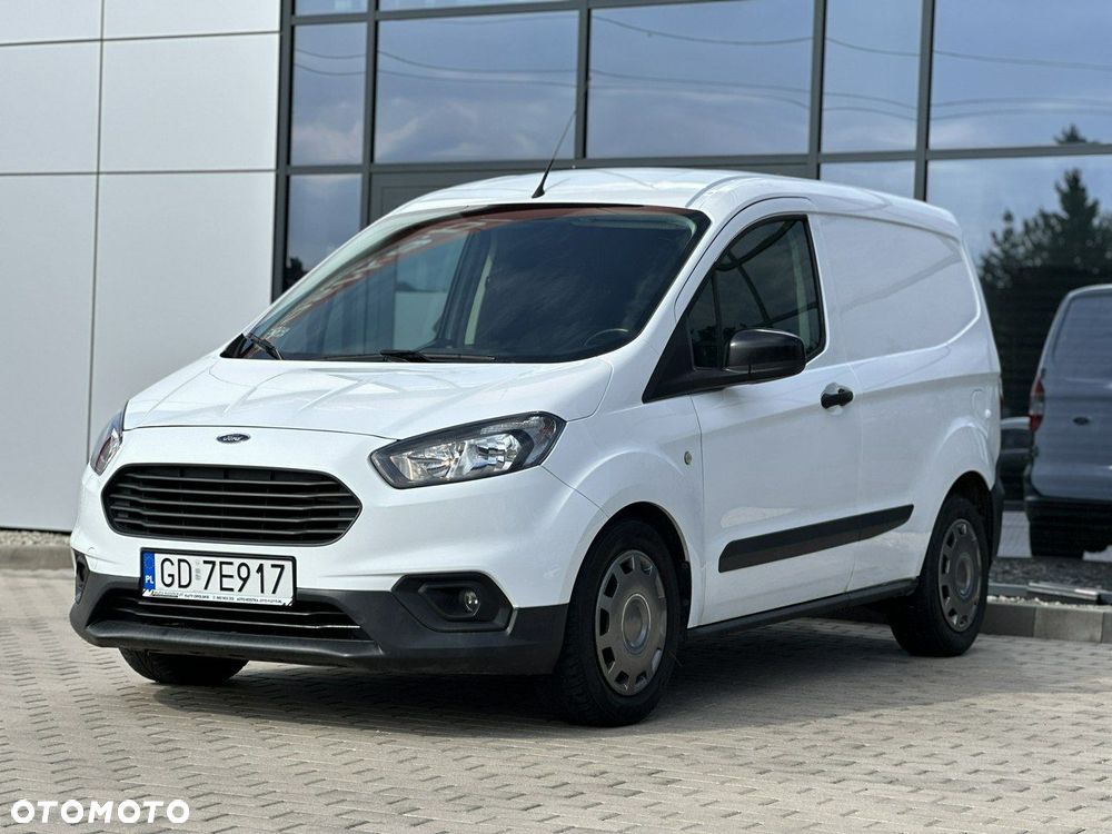 Ford Transit Courier - 4