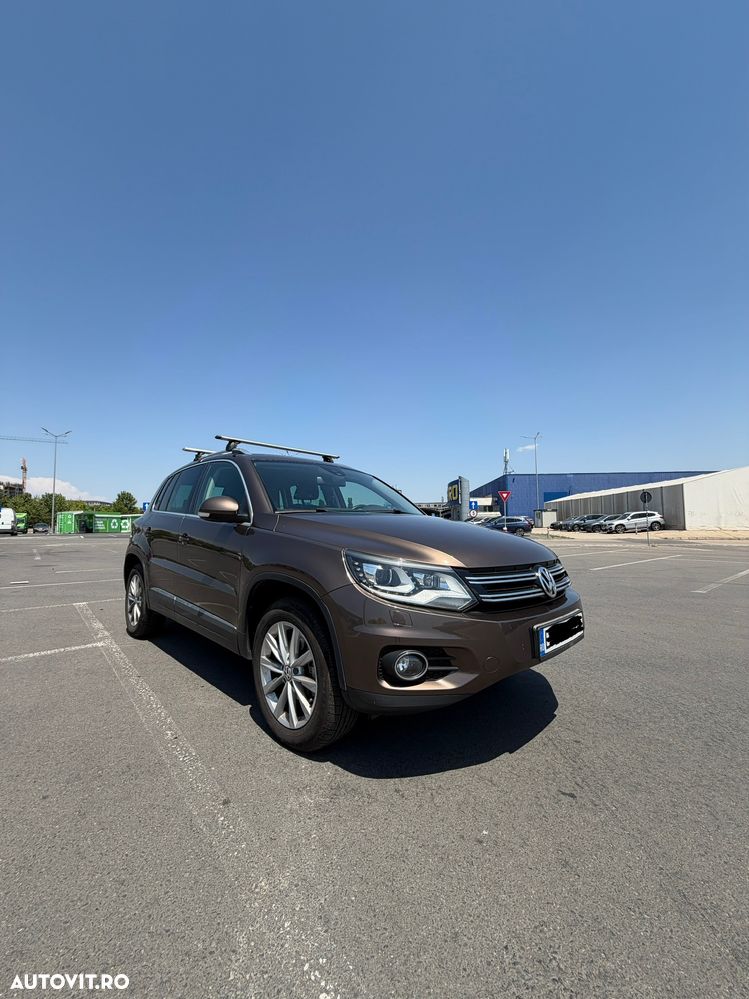 Volkswagen Tiguan - 1