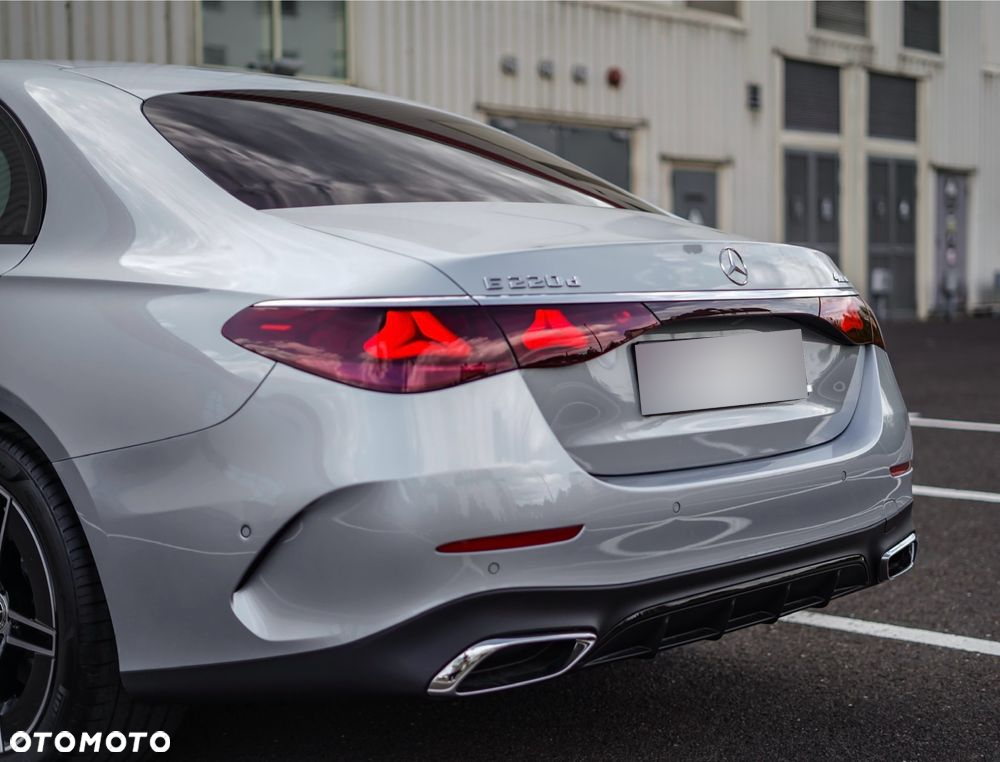Mercedes-Benz Klasa E 220 d 4-Matic AMG - 9