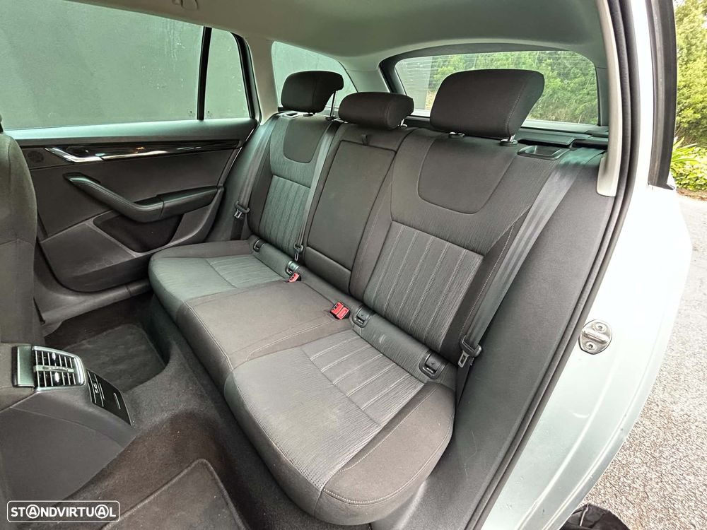 Skoda Octavia Break 1.6 TDi Ambition - 8