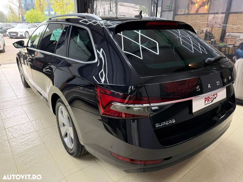 Skoda Superb 2.0 TDI DSG Ambition - 4