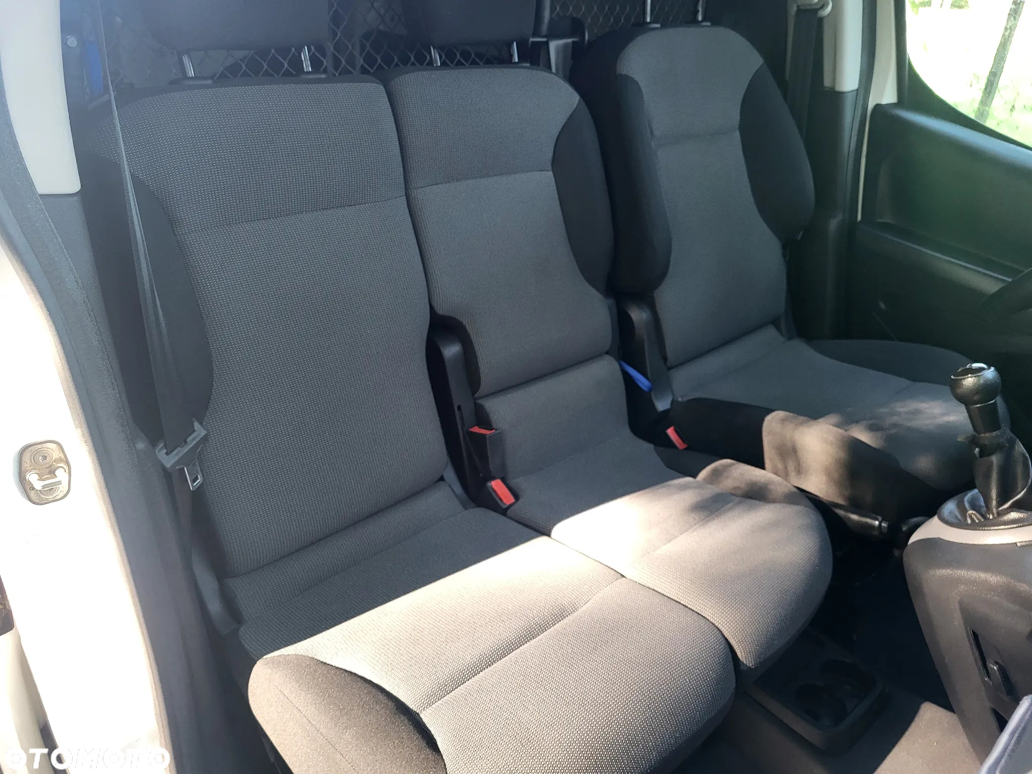 Peugeot Partner Tepee HDi 75 Esplanade - 18
