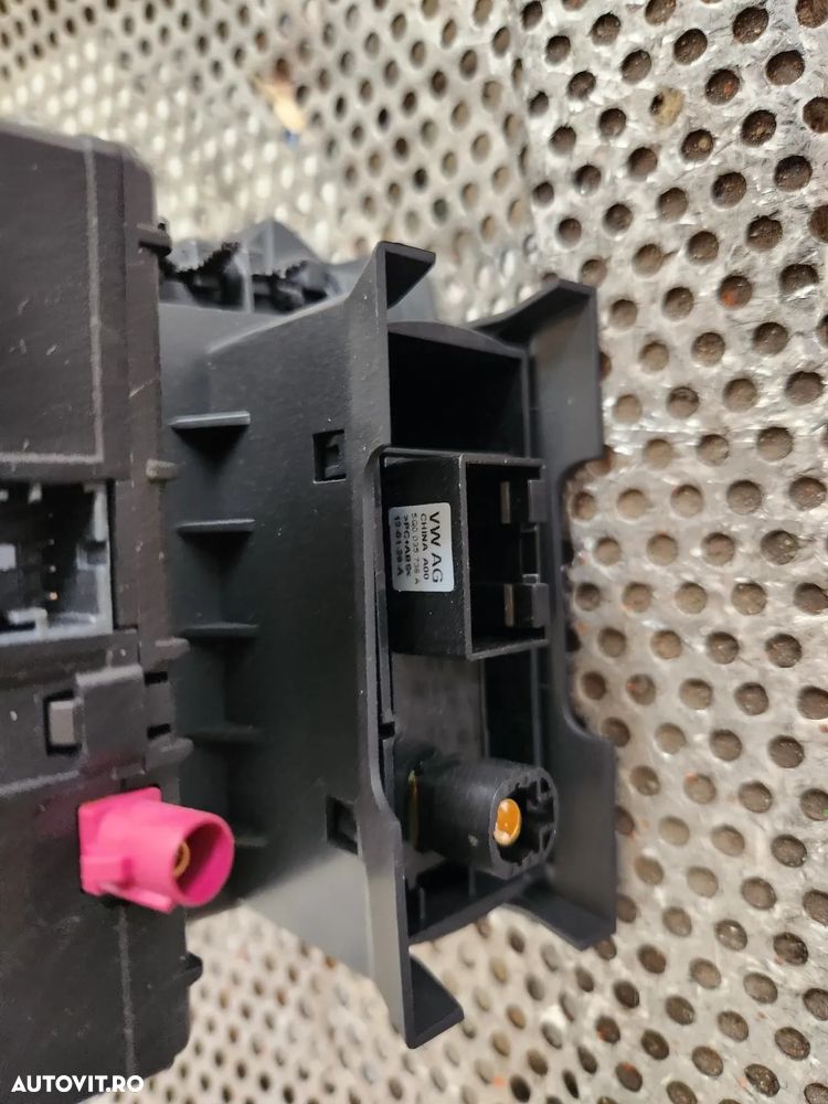 Incarcator Wirelles Modul Auxiliar Interfata Audio Audi Q3 8V An 2012-2013-2014-2015-2016 Cod 8V - - 2