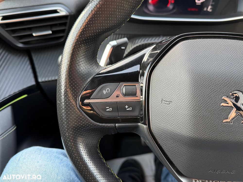 Peugeot 2008 1.5 BlueHDI STT EAT8 GT Line - 23