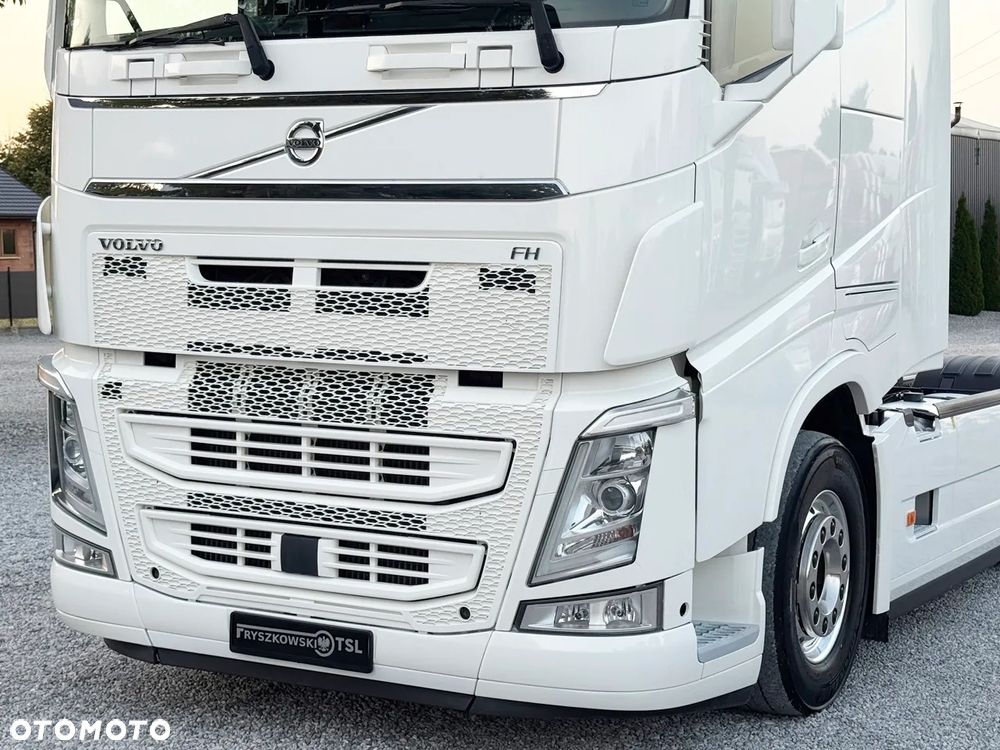 Volvo FH 500 / CAŁE NA PODUCHACH /TELEWIZOR/ACC /  KLIMA POSTOJOWA / XENON / NAVIGACJA / Z NIEMIEC - 4