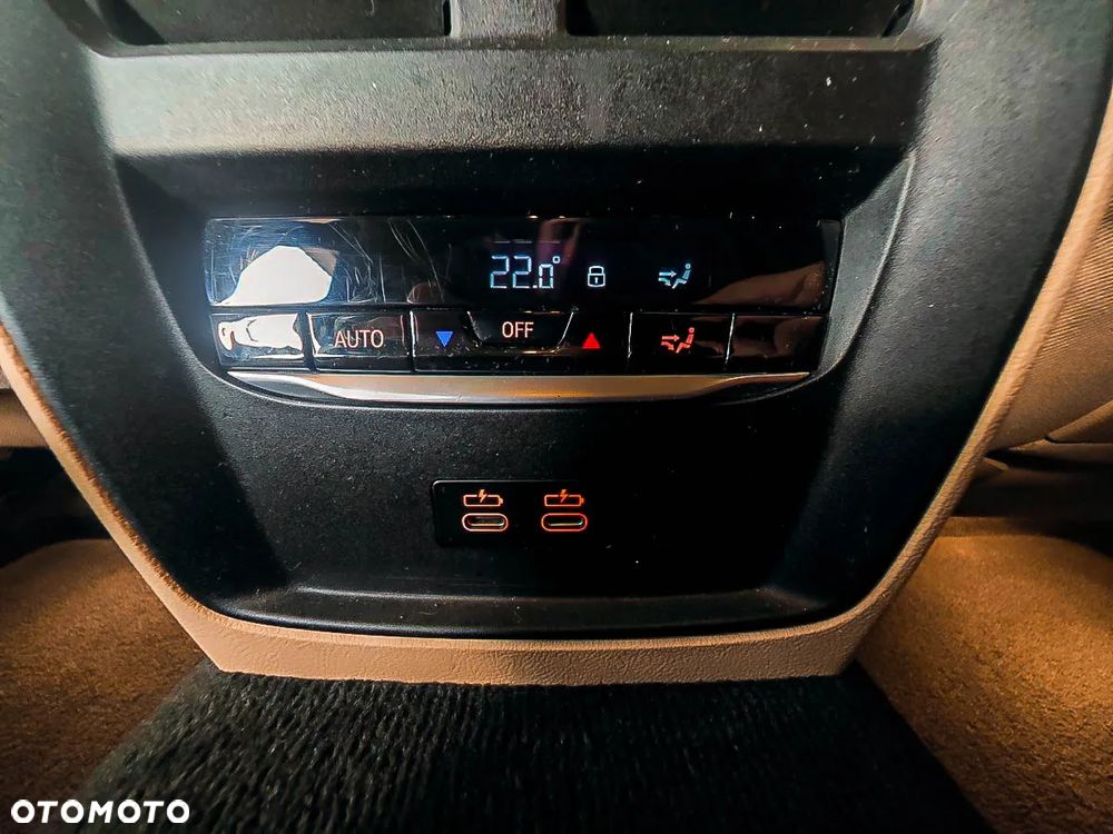 BMW Seria 3 320i Luxury Line Purity - 32