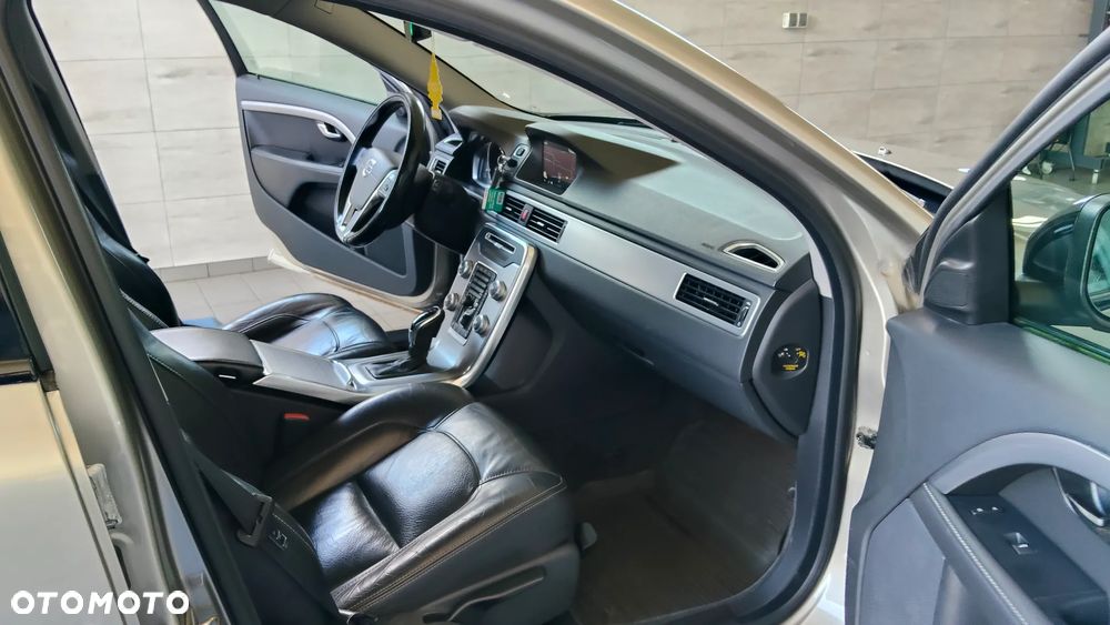 Volvo V70 D2 Geartronic Powershift Momentum - 12