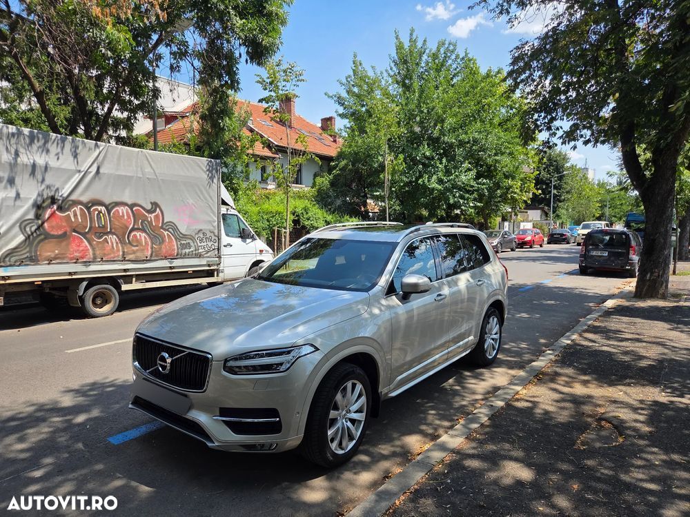 Volvo XC 90 D5 AWD Momentum - 2