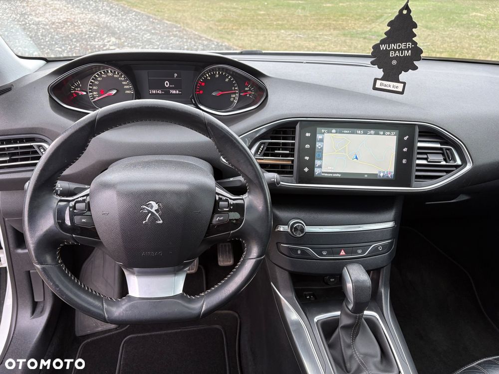 Peugeot 308 BlueHDi FAP 150 EAT6 Stop & Start Allure - 17