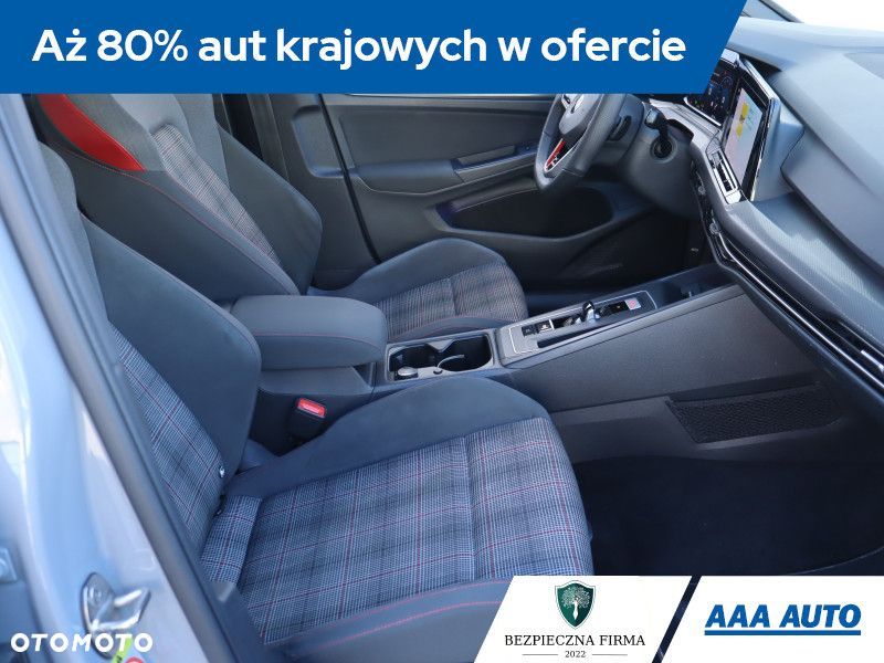 Volkswagen Golf - 11