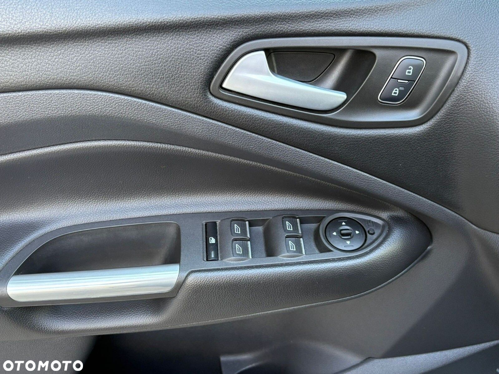 Ford Kuga 1.5 EcoBoost FWD Titanium ASS - 7