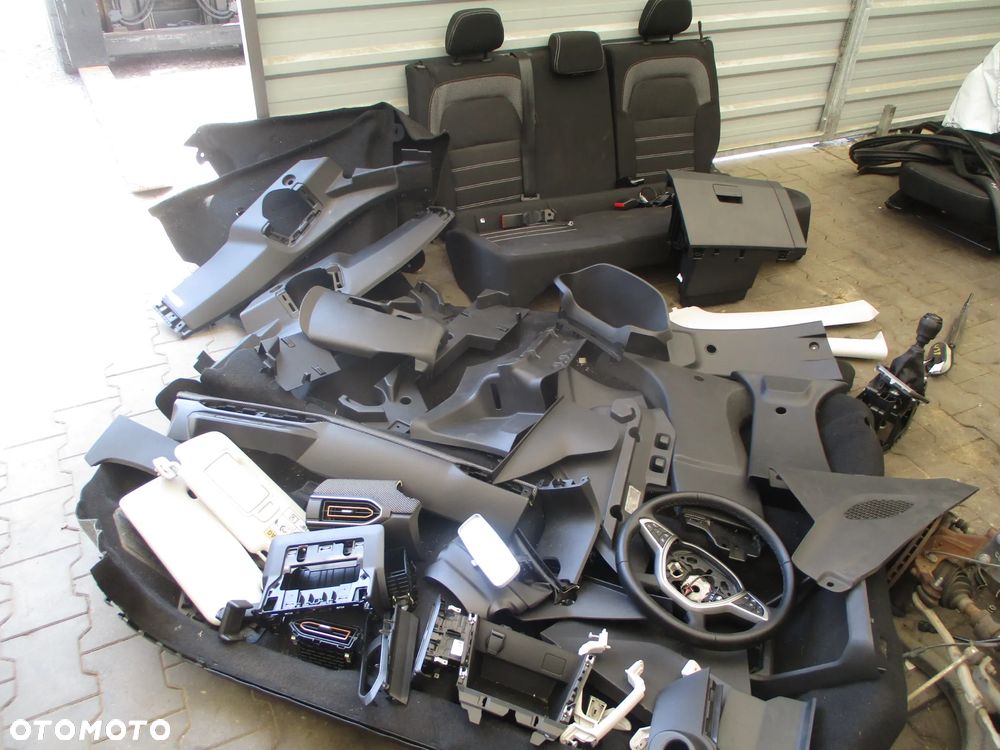 DACIA SANDERO STEPWAY III kanapa plastiki wnętrze - 1