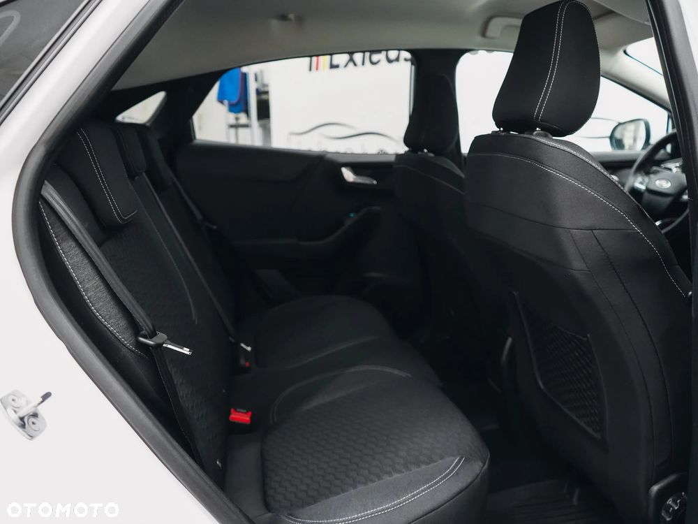 Ford Puma 1.0 EcoBoost mHEV Titanium - 32