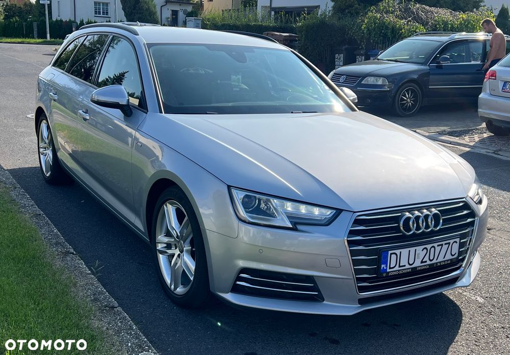 Audi A4 Avant 2.0 TDI S tronic - 2